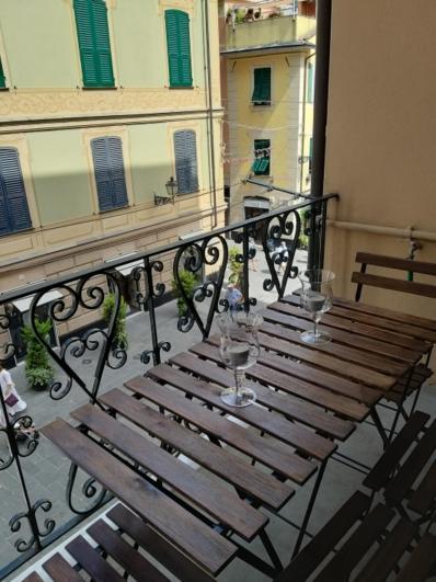 La Casa Di Tommy Apartment Rapallo Exterior photo